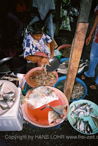 24 Thailand 2002 F1000018 Khao Lak Markteindrücke_478